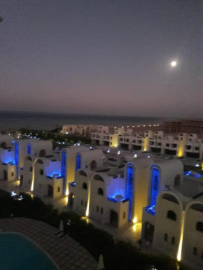 Studio Gravity Sahl Hasheesh